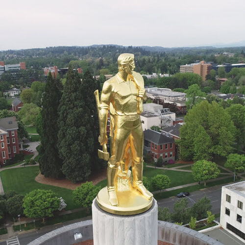 Aerial view of Salem, OR capital statue